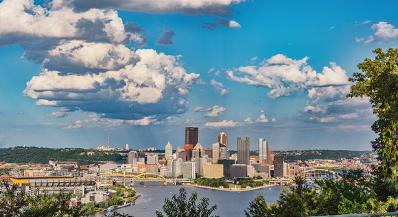 Panorama of the Pittsburgh skyline from the West End on a sunny day