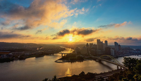 A golden sunrise in Pittsburgh