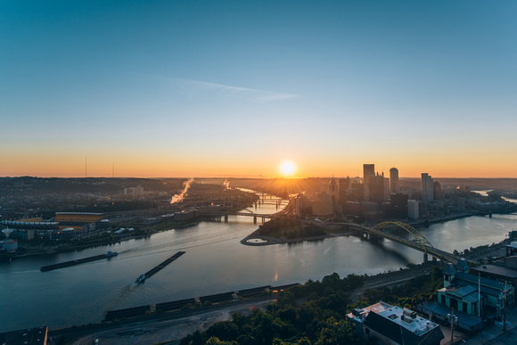 A wide angle sunrise in Pittsburgh