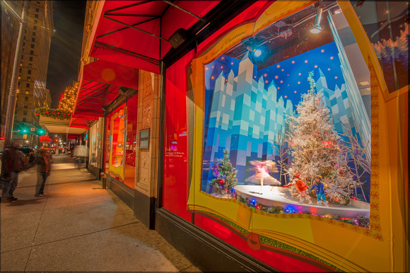 View of the Macy's Windows at Christmas in Pittsburgh