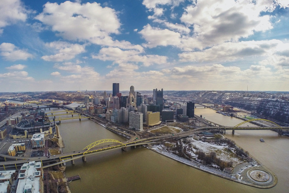 Aerial view of Pittsburgh from the North Shore