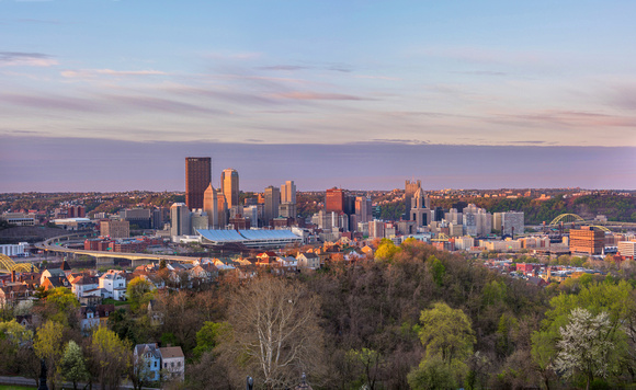 Panorama of the Pittsburgh skyline from Spring Hill