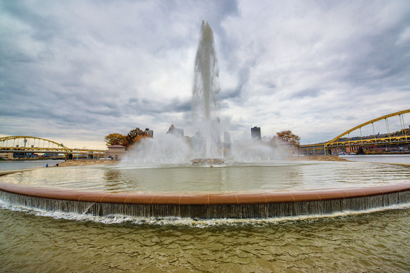 Wide angle view of the fountain in the fall in Pittsburgh