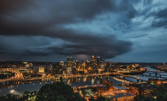 Storm clouds move in over Pittsburgh