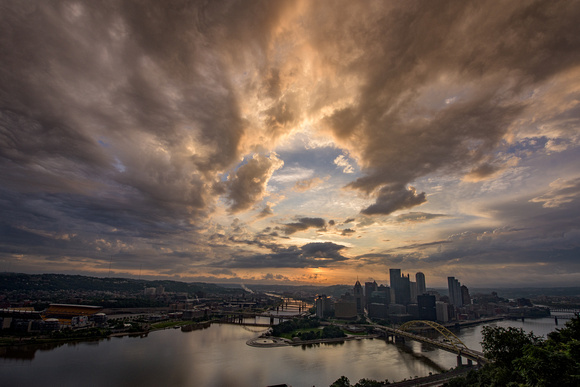 A break in the clouds over Pittsburgh