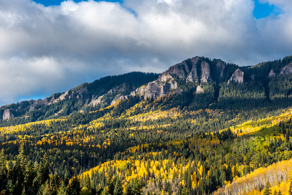 A beautiful fall morning along Own Creek Pass in Colorado