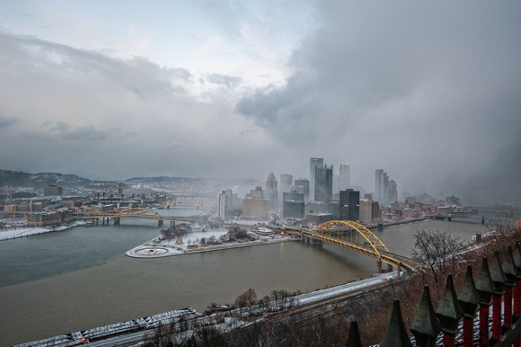 A snow storm moves in Pittsburgh from Mt. Washington
