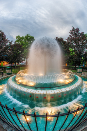 A fountain at dusk at Kennywood Park in Pittsburgh