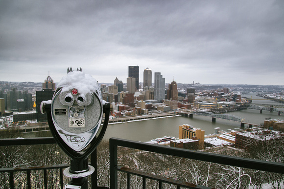 A snowy viewfinder along Mt. Washington in Pittsburgh