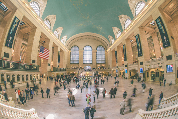 Hustle and bustle in Grand Central Terminal in New York City