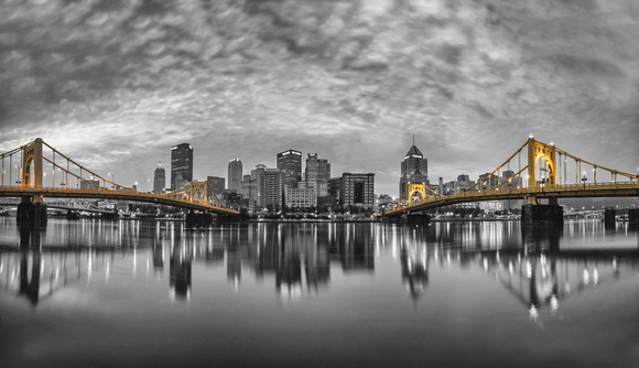 Panorama of Pittsburgh on a cloudy morning from the North Shore - SC
