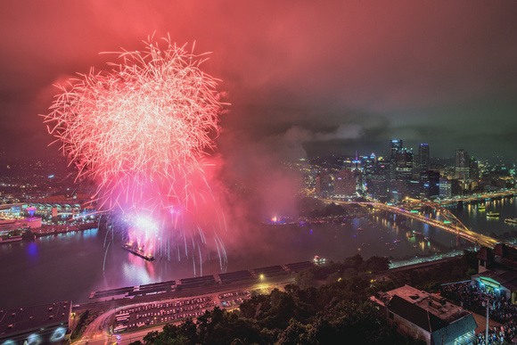 The Grand Finale of the Pittsburgh July 4th, 2016 Fireworks