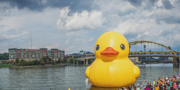 A panorama of the Giant Rubber Duck in Pittsburgh HDR