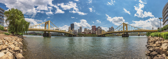 Panorama of the Pittsburgh skyline during Picklesburgh in 2016