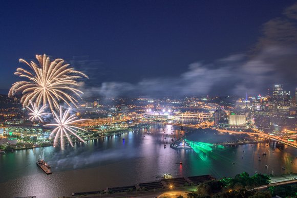 Pittsburgh Bicentennial Celebration and Fireworks - 047