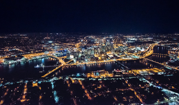 Mt. Washington and Pittsburgh glow at night