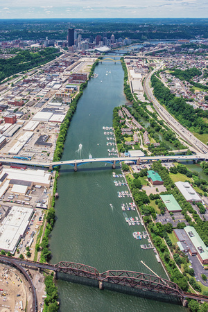 Aerial view of Pittsburgh from above Washington's Landing