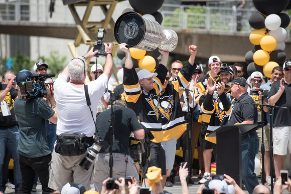 Phil Kessel with the Stanley Cup Pittsburgh Penguins Stanley Cup Parade - 201