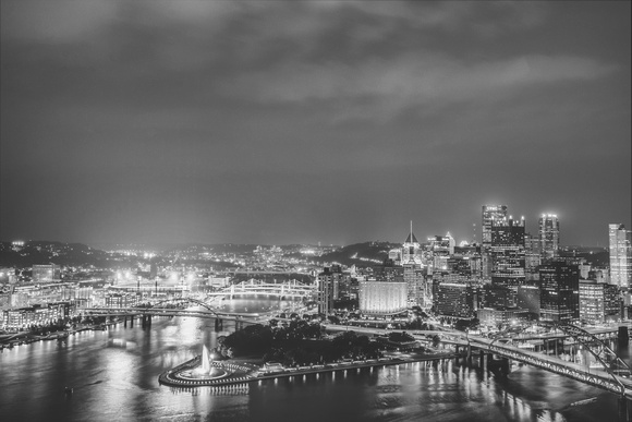A B&W view of Pittsburgh at night from Mt. Washington
