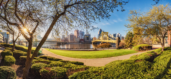 A panorama of Pittsburgh on a beautiful spring morning on the North Shore