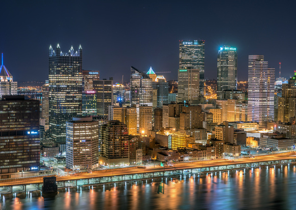Panorama of the Pittsburgh skyline from Mt. Washington at night