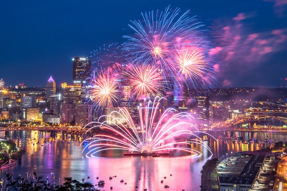 Pittsburgh fireworks - July 4th, 2017 - West End Overlook - 006