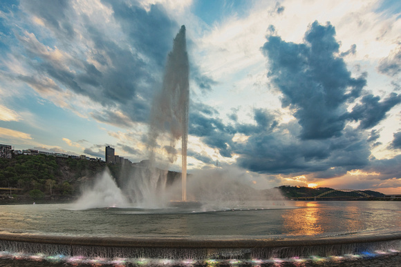 The fountain at Point State Park at dusk