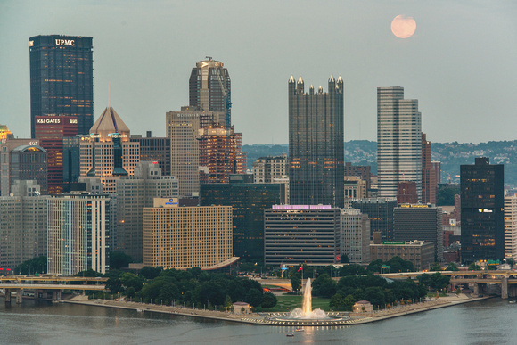 The Supermoon appears over Pittsburgh