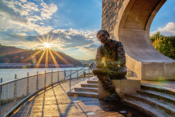 Mr. Rogers Statue on the North Shore of Pittsburgh HDR