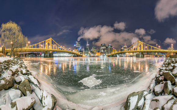 Panorama of Pittsburgh and an ice covered Allegheny River