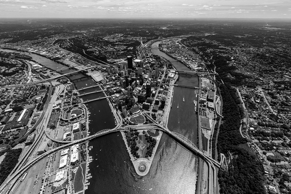 Black and white aerial view of Pittsburgh