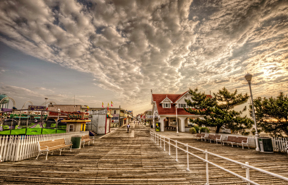 Boardwalk in Ocean City (vintage) HDR