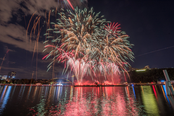 Pittsburgh 3 Rivers Regatta Fireworks - 004