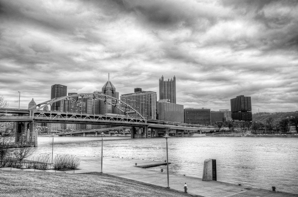 A cloudy Pittsburgh day in B&W HDR