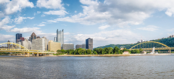 A sunny panorama on the North Shore of Pittsburgh