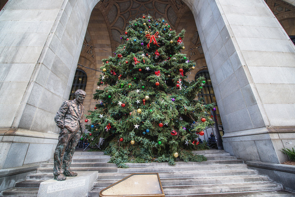 Richard Caliguiri statue and Christmas tree in Pittsburgh