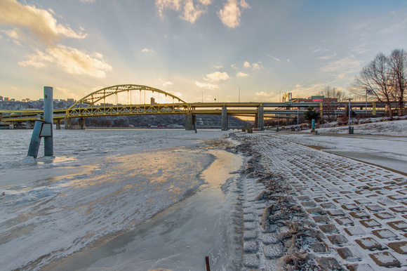 The sun reflects off the ice on the Allegheny River in Pittsburgh HDR