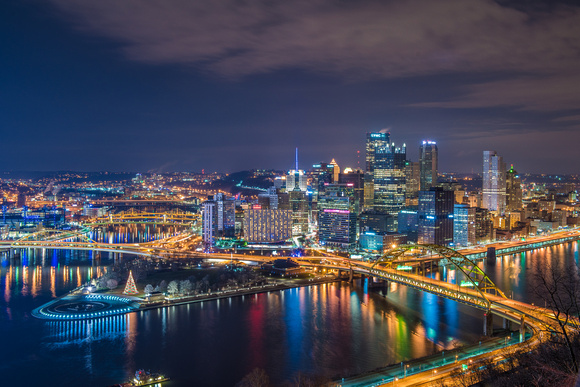 Pittsburgh skyline shining at night