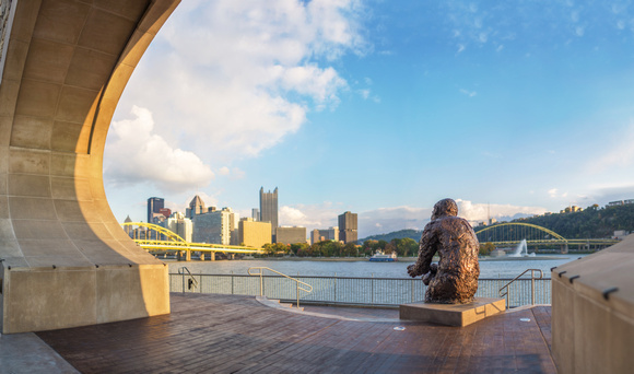 A panorama of the Mr. Rogers Statue on the North Shore of Pittsburgh